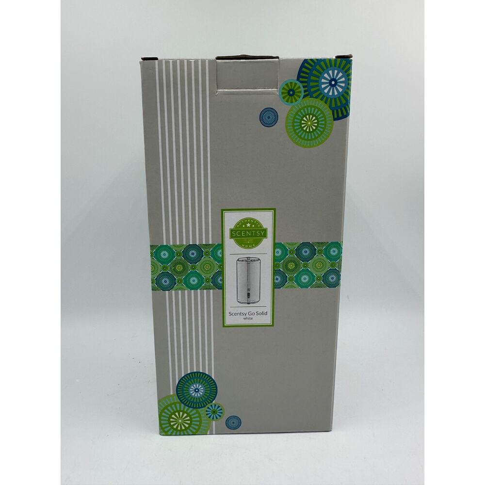 Scentsy Go Solid White Pod Diffuser Model No 48669 Rechargeable NIB